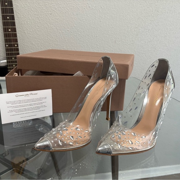Gianvito Rossi Shoes - Gianvito Rossi Silver and Clear Heels